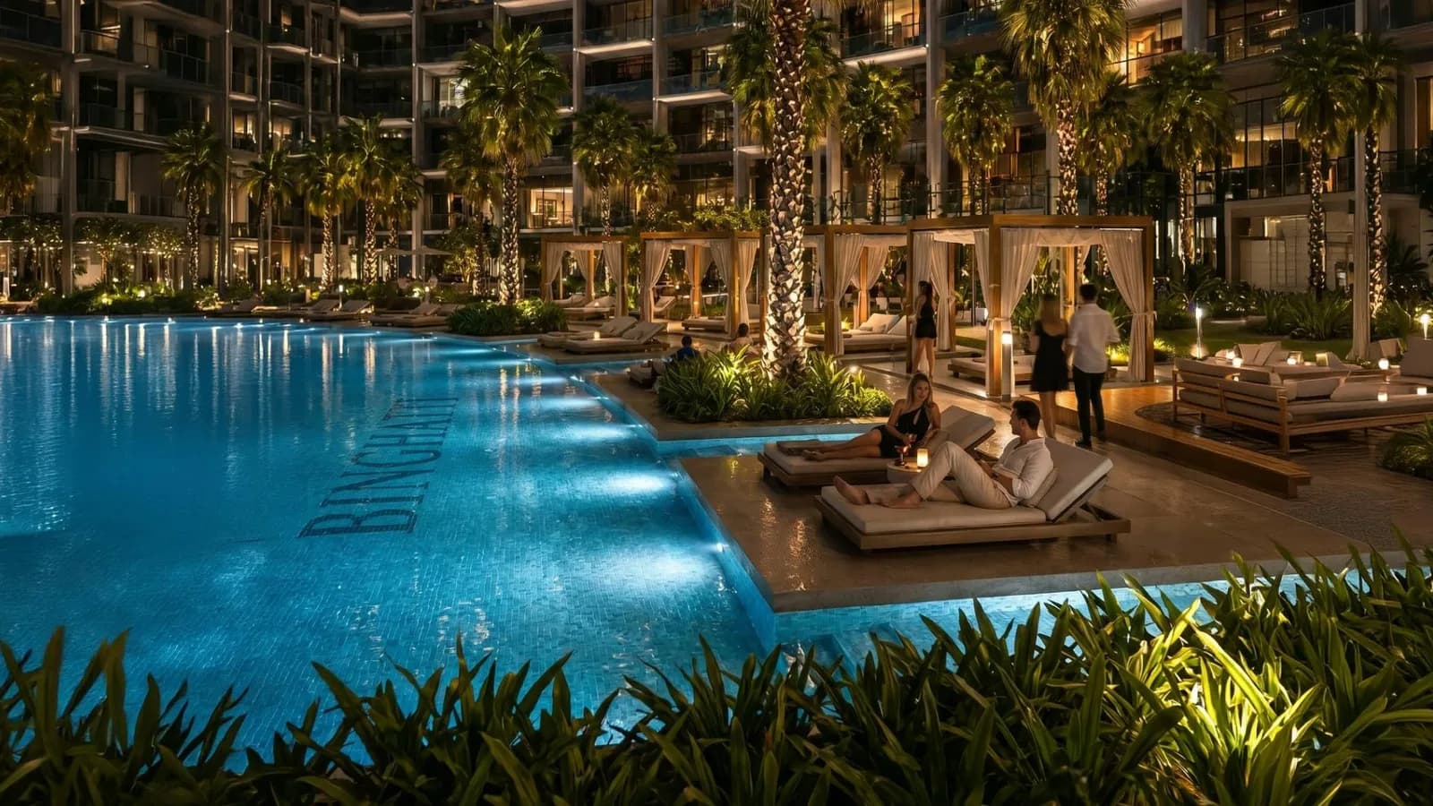The temperature-controlled infinity pool at Binghatti Wraith